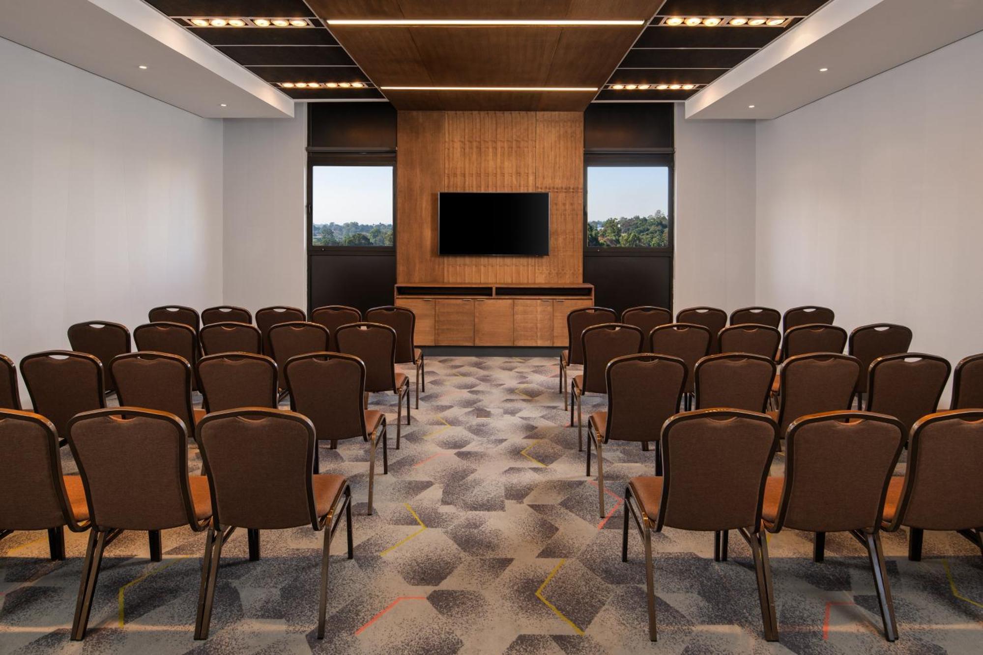 Holiday Inn - Nairobi Two Rivers Mall By Ihg エクステリア 写真